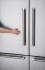 Aço Inox Anti-manchas: possui uma proteção sobre as portas que evita marcas de dedo e manchas, proporcionando maior beleza e durabilidade.
