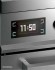 Programador Digital: controla eletronicamente a temperatura e o tempo de preparo. Informa a temperatura real do forno ou da sonda e a função de preparo selecionada.