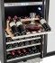 Prateleira para Decanters e Exposição: permite apresentar 11 vinhos e usar até 2 decanters mantendo suas corretas temperaturas de consumo para uma plena degustação de sabores e aromas.