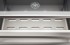 Gavetas em Aço Inox: refinada elegância e maior eficiência ao resfriar mais rapidamente os alimentos no compartimento refrigerado.