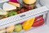 Gaveta com Controle de Umidade: proporciona maior durabilidade à frutas, verduras e vegetais ao regular o nivel ideal de umidade para cada um deles, conservando melhor suas qualidades.