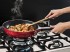 Suporte para Panelas Wok: permite utilizar o queimador triplo no preparo de receitas orientais.
